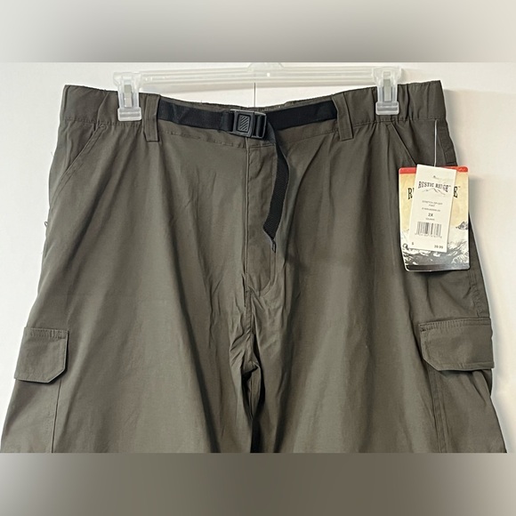 New Men’s Rustic Ridge Dark Iguana Green Convertible Zip-Off Hiking Cargo Pants - Picture 2 of 14